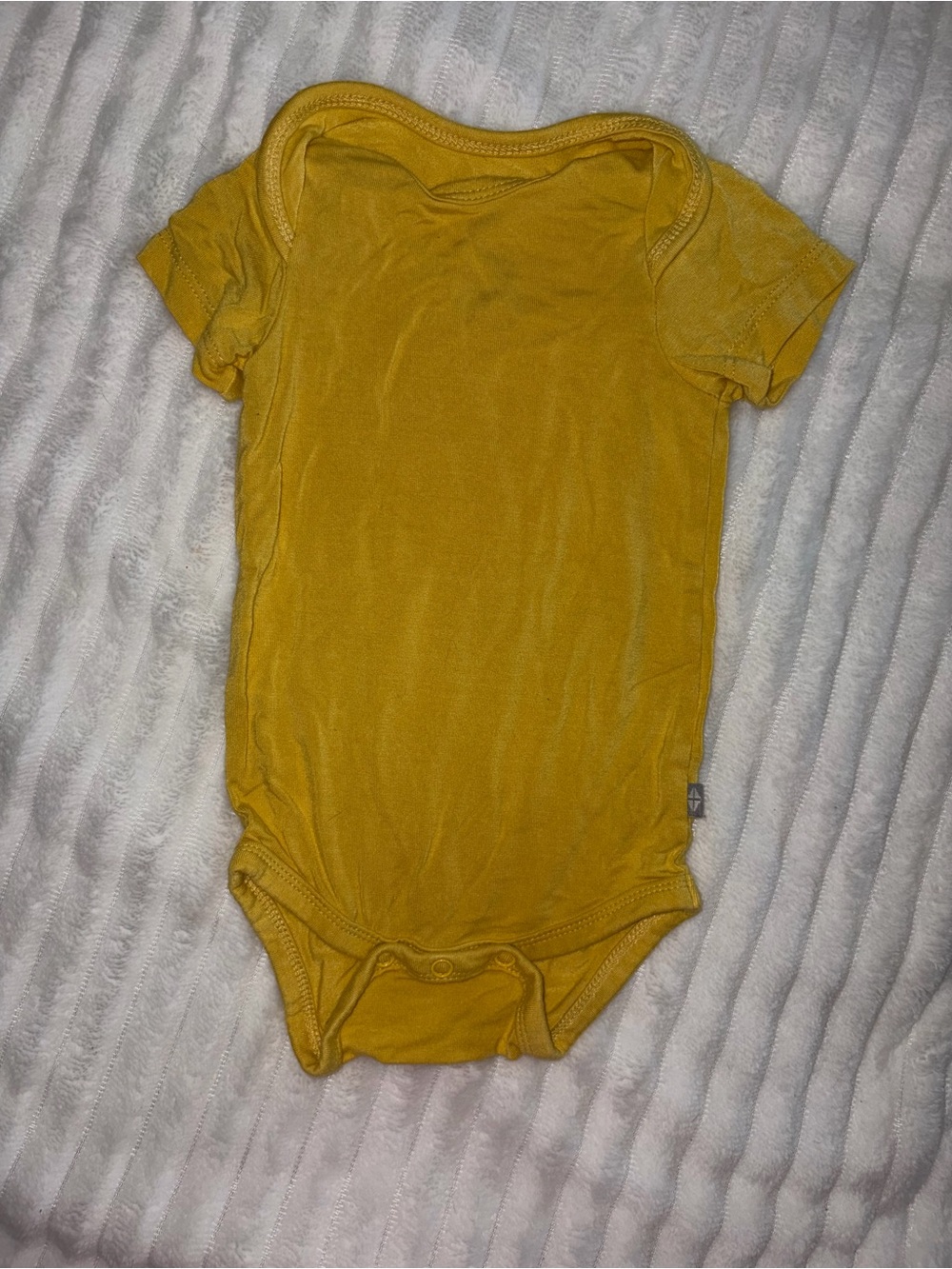 Kyte Baby SS Onesie - Pineapple